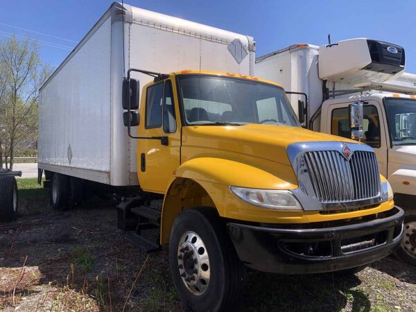 .  International 4300, 2018, Cummins 6.7L, AT-HB, 26ft Box, F#4380 - Image 3