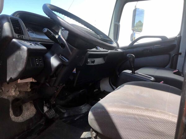 .  Hino 268, 2016, 7.6L, AT-HB, 26ft Box, 90in D, F#6567 - Image 7