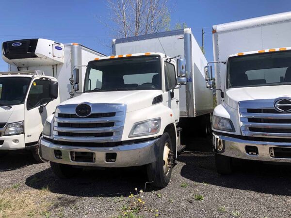 .  Hino 358, 2014, 7.6L, AT-AB, 26ft Box, F#6813