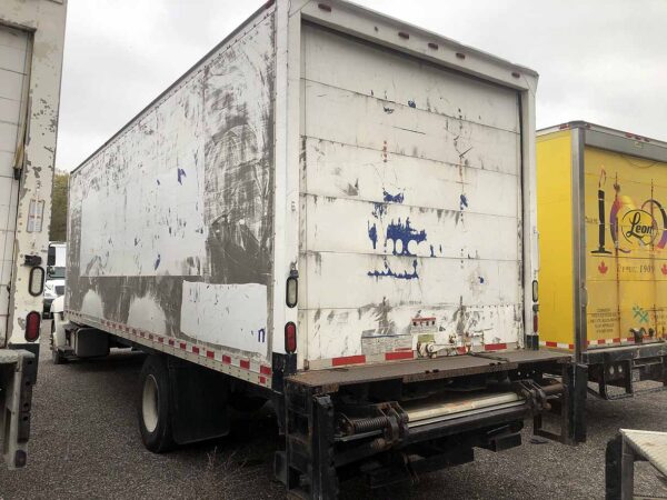 .  Hino 268, 2016, 7.6L, AT-HB, 26ft Box, 90in Door, N#4285 - Image 4