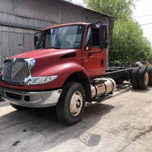 .  International 4400, 2007, 7.6L DT466, MT-AB, 6x4, Cab&Chassis, red, r, N#8520