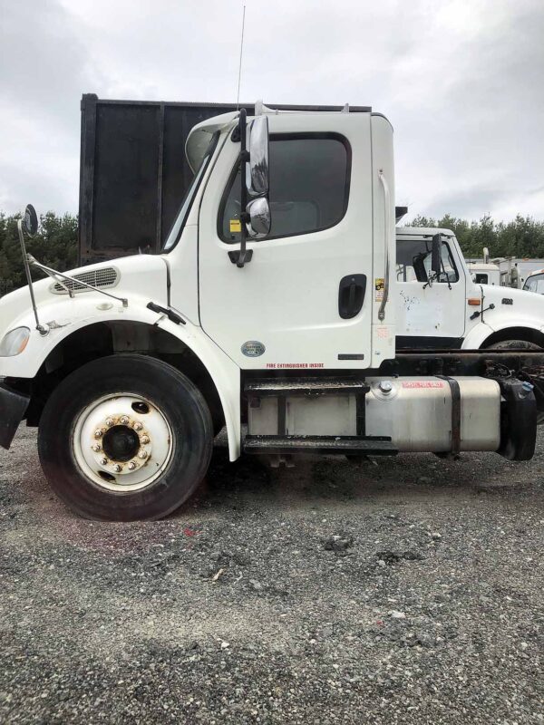 .  Freightliner M2, 2012, Cummins 6.7L, MT-HydrB, Cab&Chassis, r, N#3653 - Image 3