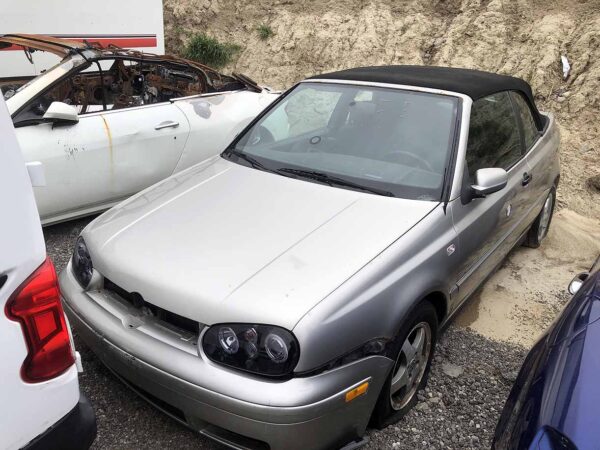 .  Volkswagen VW Cabriolet, 2000, 2L, Man Tran 5-Spd, N#4064