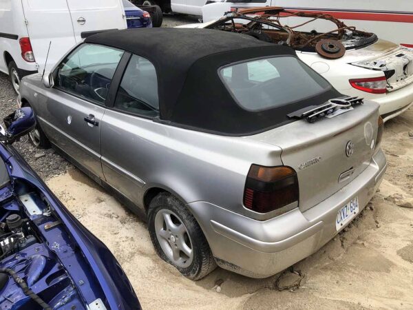 .  Volkswagen VW Cabriolet, 2000, 2L, Man Tran 5-Spd, N#4064 - Image 3