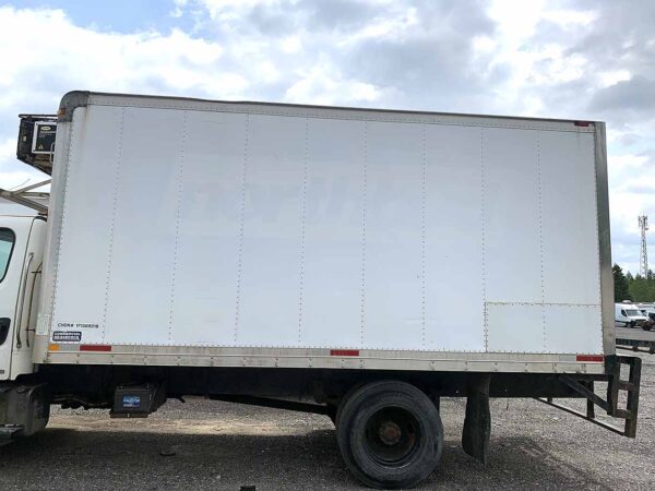 .  Freightliner M2, 2009, Cummins 6.7L, AB, 18ft Reefer, 84in D, Carrier, F#5339 - Image 9