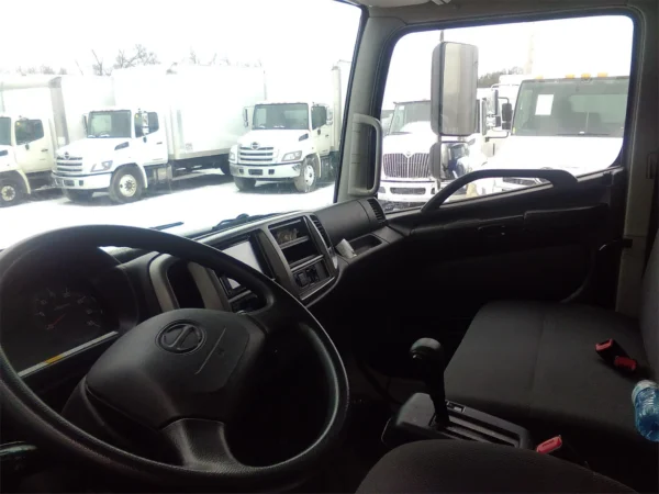 .  Hino 268, 2016, 7.6L, AT-HB, 26ft Box, 90in D, F#6567 - Image 8