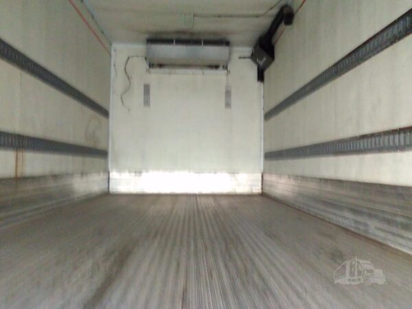 .  Hino 258, 2018, 7.6L, AT-HB, 20ft Reefer, 84in D, Carrier, F#2162 - Image 6
