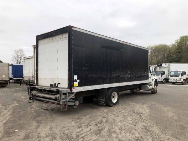 .  International MV607, 2020, Cummins 6.7L, AT-HB, 26ft Box black, TG, N#9798 - Image 14