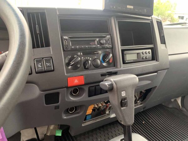 .  Isuzu NRR, 2019, 5.2L, AutoT-HydrB, 18ft Reefer, 73in Door, r, F#2152 - Image 11