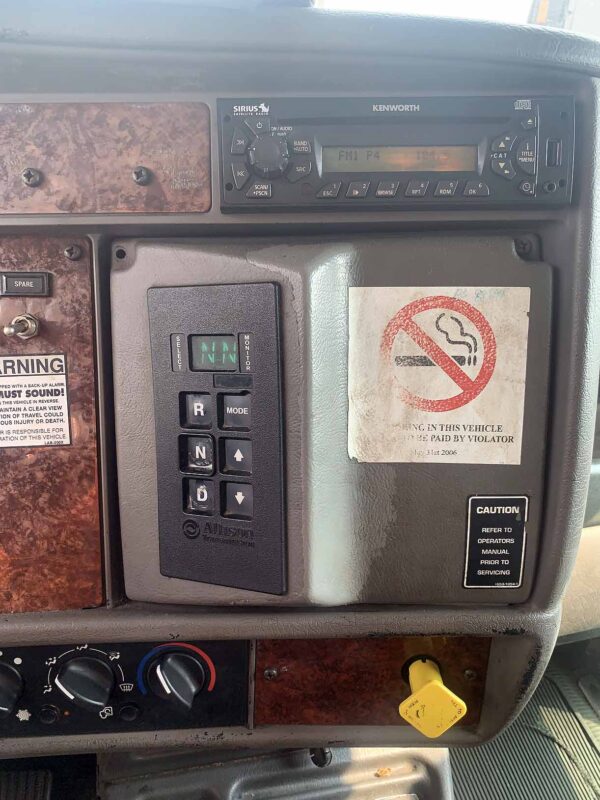 .  Kenworth T300, 2007, Cummins 8.3L ISC260, AT-AB, 26ft Box, 96in D, r, N#6734 - Image 15