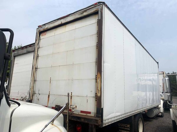 .  Kenworth T300, 2007, Cummins 8.3L ISC260, AT-AB, 26ft Box, 96in D, r, N#6734 - Image 6