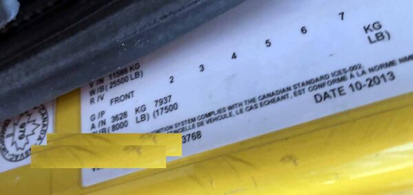 .  International 4300, 2014, 6.4L, AT-HB, 26ft Box, 90in Door, yellow, TG, N#3768 - Image 14