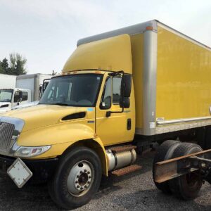 .  International 4300, 2014, 6.4L, AT-HB, 26ft Box, 90in Door, yellow, TG, N#3768