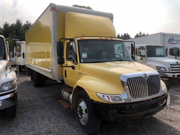 .  International 4300, 2014, 6.4L, AT-HB, 26ft Box, 90in Door, yellow, TG, N#3768 - Image 5