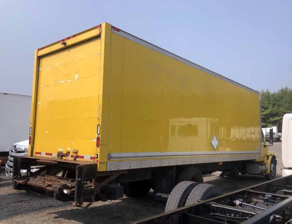 .  International 4300, 2014, 6.4L, AT-HB, 26ft Box, 90in Door, yellow, TG, N#3768 - Image 6