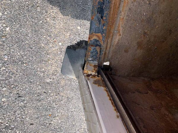 .   24ft Box, 96in Door, 102in W, 102in Int H, N#D24-EDST - Image 9
