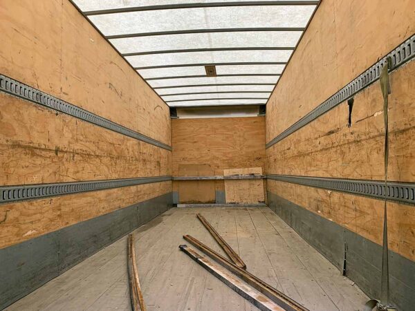 .   26ft Box, 99in Barn Doors, 102in W, TG, 2017, N#D26-MORG - Image 4