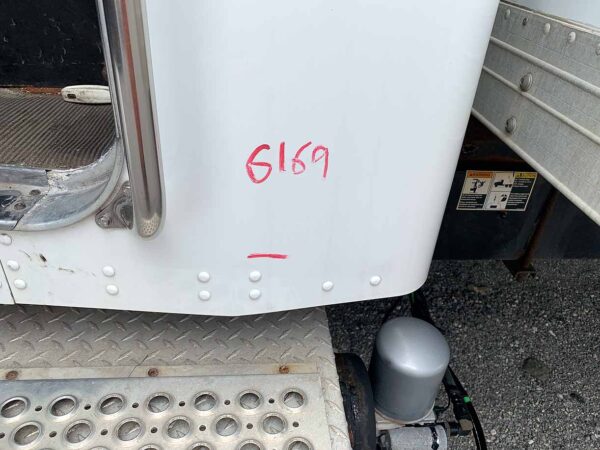 .  Kenworth T370, 2017, 6.7L, AT-HB, 27ft Box, 96in Door, TG, N#6169 - Image 19