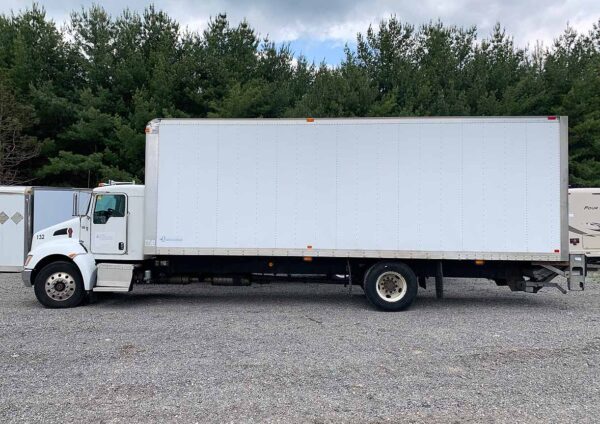 .  Kenworth T370, 2017, 6.7L, AT-HB, 27ft Box, 96in Door, TG, N#6169 - Image 3