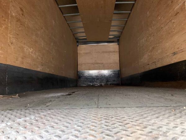 .  Kenworth T370, 2017, 6.7L, AT-HB, 27ft Box, 96in Door, TG, N#6169 - Image 7
