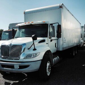 .  International 4400, 2015, 9.3L, AT-AB, 6x4, 30ft Box, 90in Door, r, N#4820