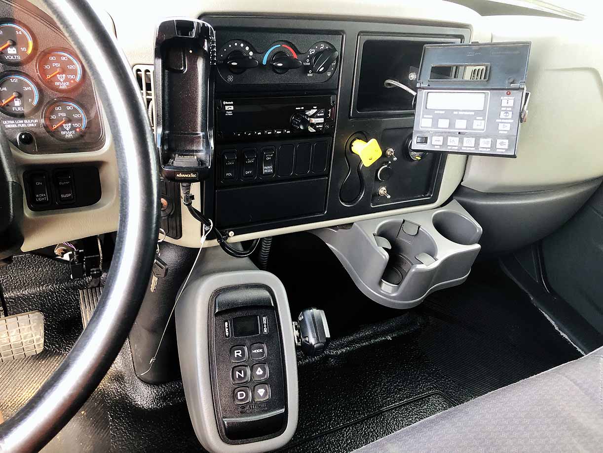 . *Cab & Chassiss SOLD, International 4400, 2017, 9.3L N9, AT-AB, 6x4, 28ft Reefer, 80in D, Carrier, TG, r, F#5742 - Image 15