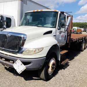 .  International 4400, 2009, 9.3L, MT-AB, 6x4, 22.5ft Flatbed, N#5812