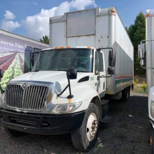 .  International 4400, 26ft Box, 96in Door, 102in W, N#4400