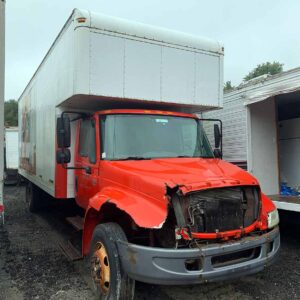 .  International 4300, 2005, 7.6L, AT-HB, red, 24ft Moving Box, 96in BD, TG, N#7437