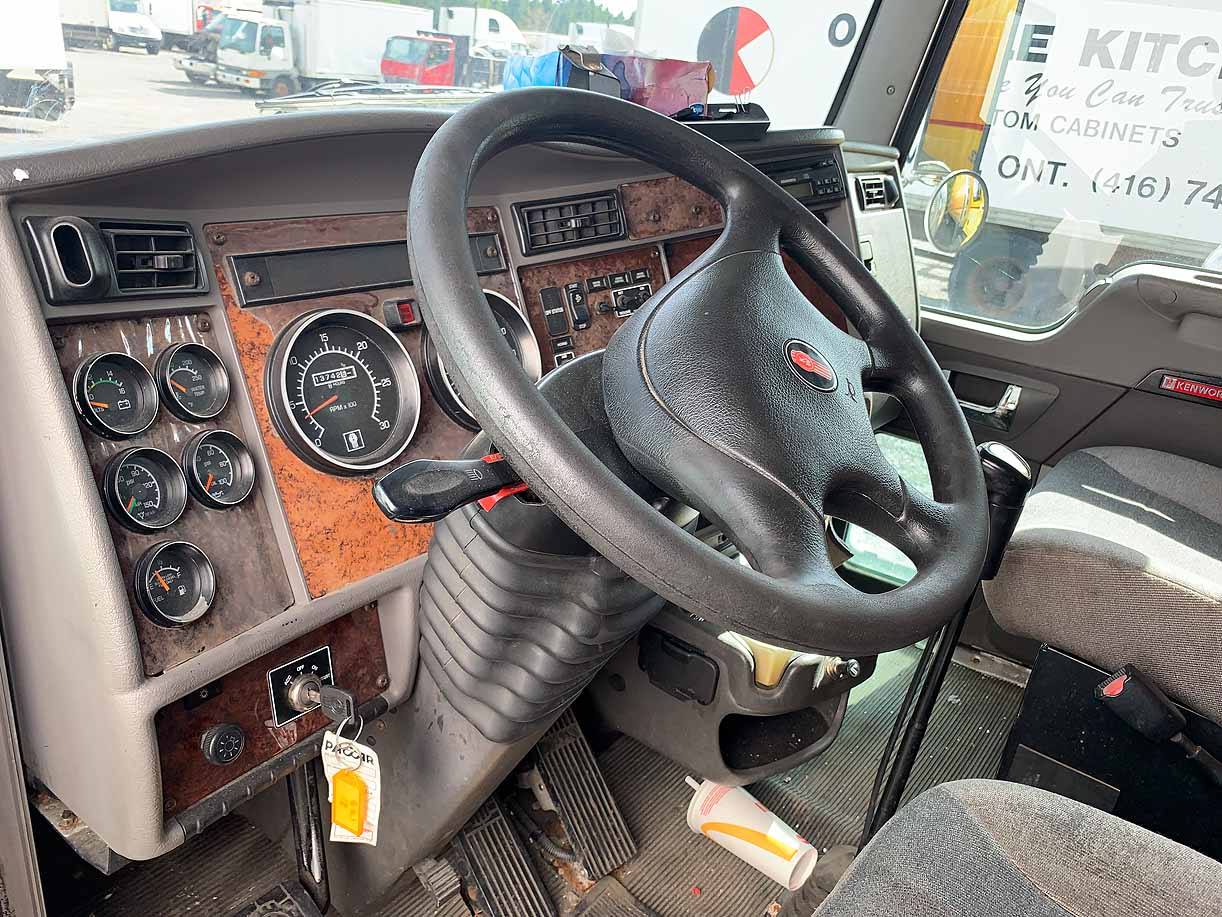 . Kenworth T300, 2008, 8.3L PX8, MT-AB, 6x4, 28ft Box, 92in Door, N#6647 - Image 9