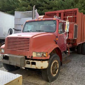 .  International 4900, 1990, 7.6L, AT-AB, 4x2, Garbage Truck, red, N#8380