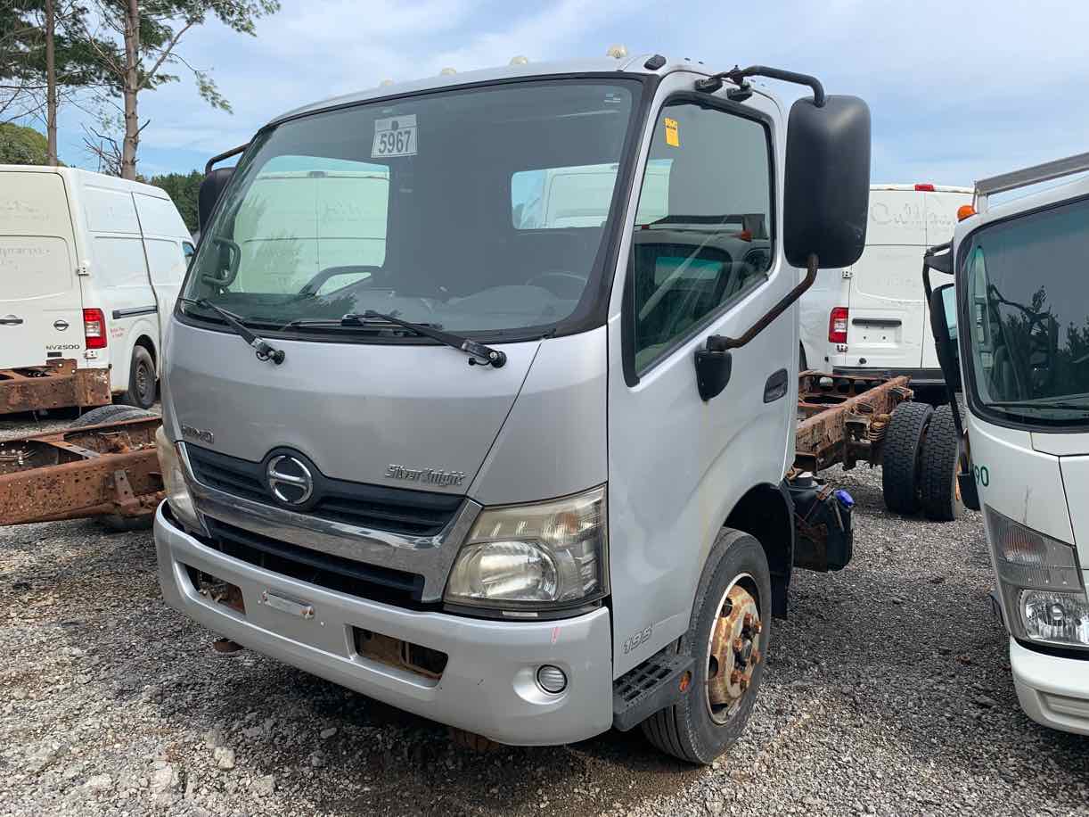 . Hino 195, 2012, 5L, AutoT-HydrB, Cab & Chassis, grey, NW10#1113 - Image 2