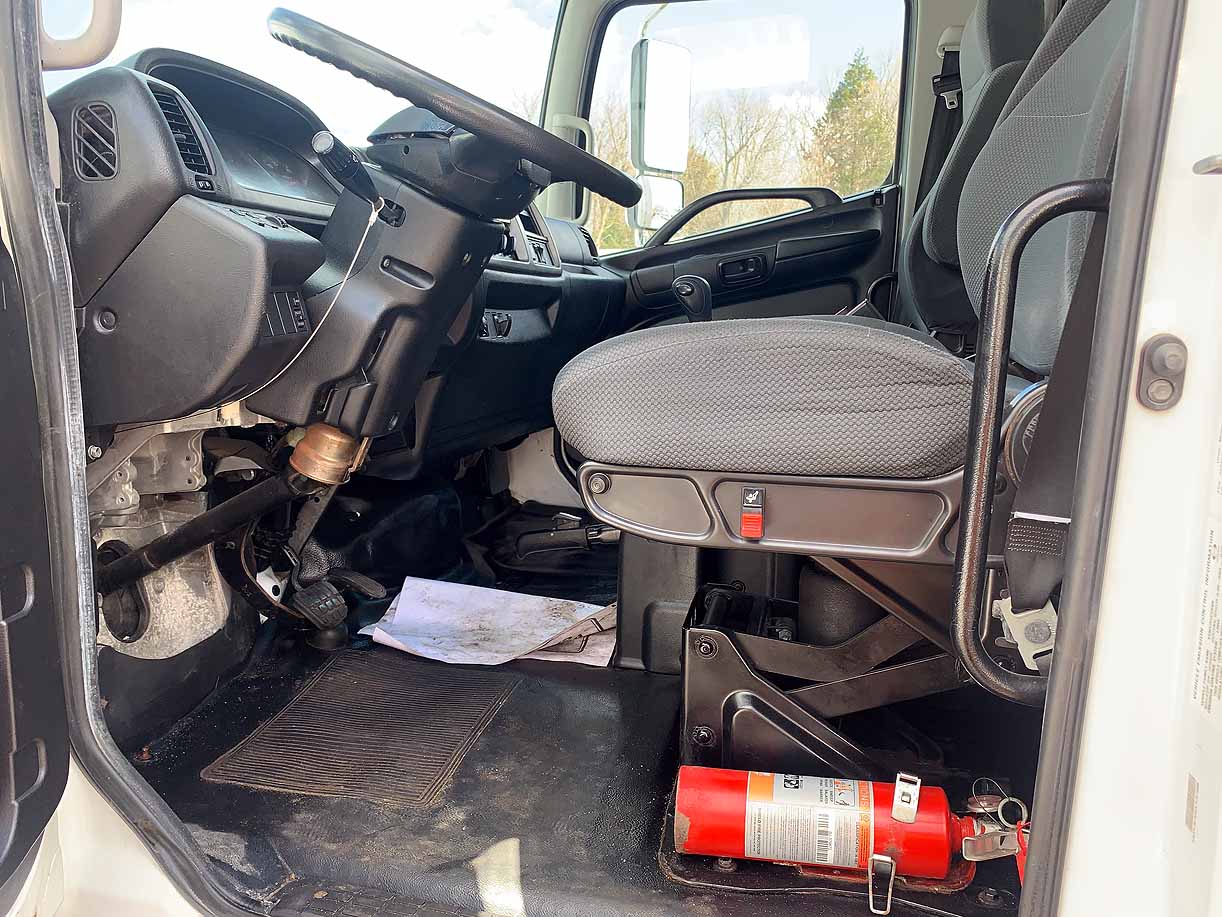 . Hino 268, 2019, 7.6L, AutoT-HydrB, 24ft Box, Rollup Door, N#9008 - Image 9