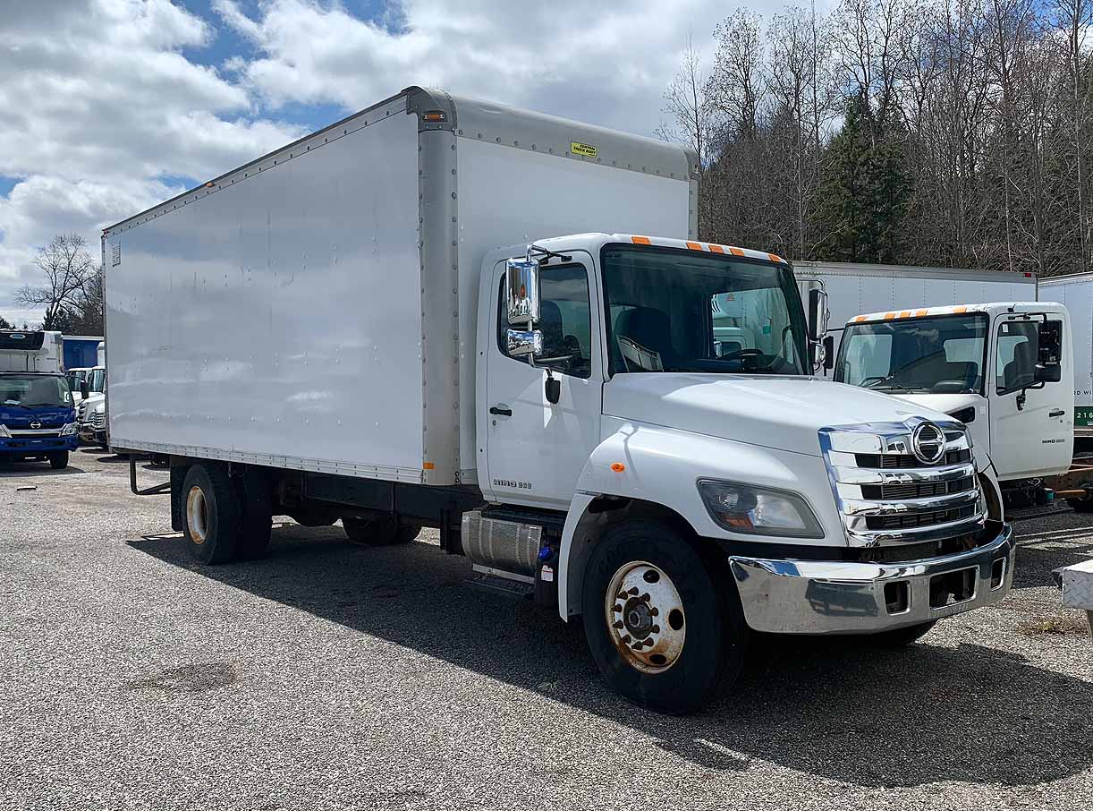 . Hino 268, 2019, 7.6L, AutoT-HydrB, 24ft Box, Rollup Door, N#9008 - Image 4