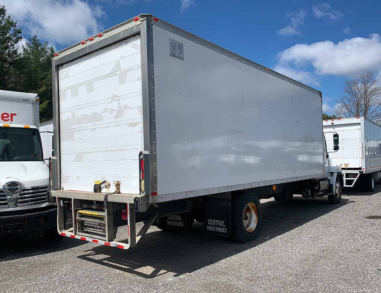. Hino 268, 2019, 7.6L, AutoT-HydrB, 24ft Box, Rollup Door, N#9008 - Image 6