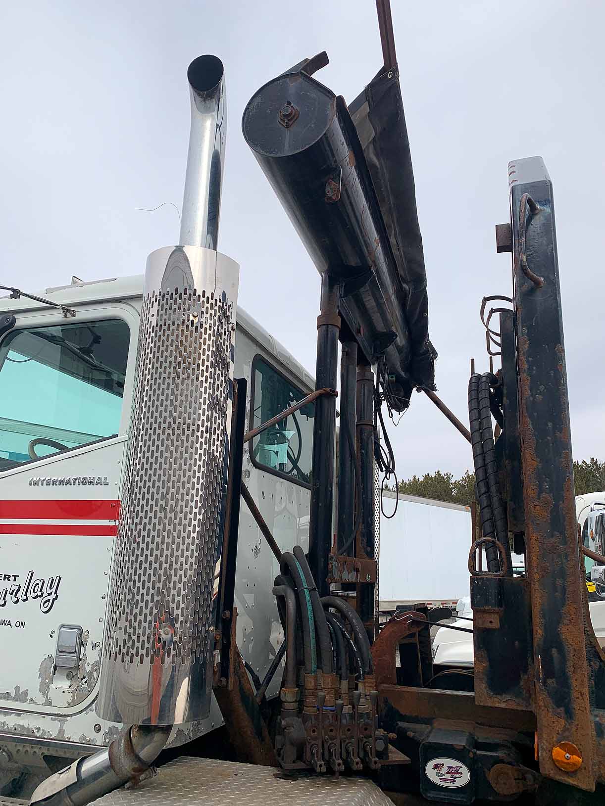 . International Paystar 5600i, 2007, CAT 15.2L, MT-AB, 8x4, Twin-Steer Roll-Off, 22.5ft Hoist, N#7943 - Image 5