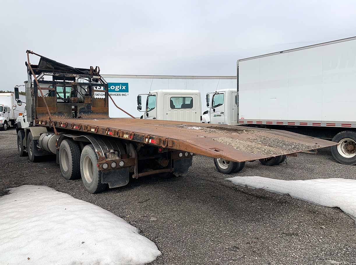 . International Paystar 5600i, 2007, CAT 15.2L, MT-AB, 8x4, Twin-Steer Roll-Off, 22.5ft Hoist, N#7943 - Image 9