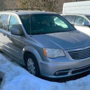 .   Chrysler Town and Country, 2013, 3.6L gas V6, AutoT, FWD, Minivan, grey, N#7918