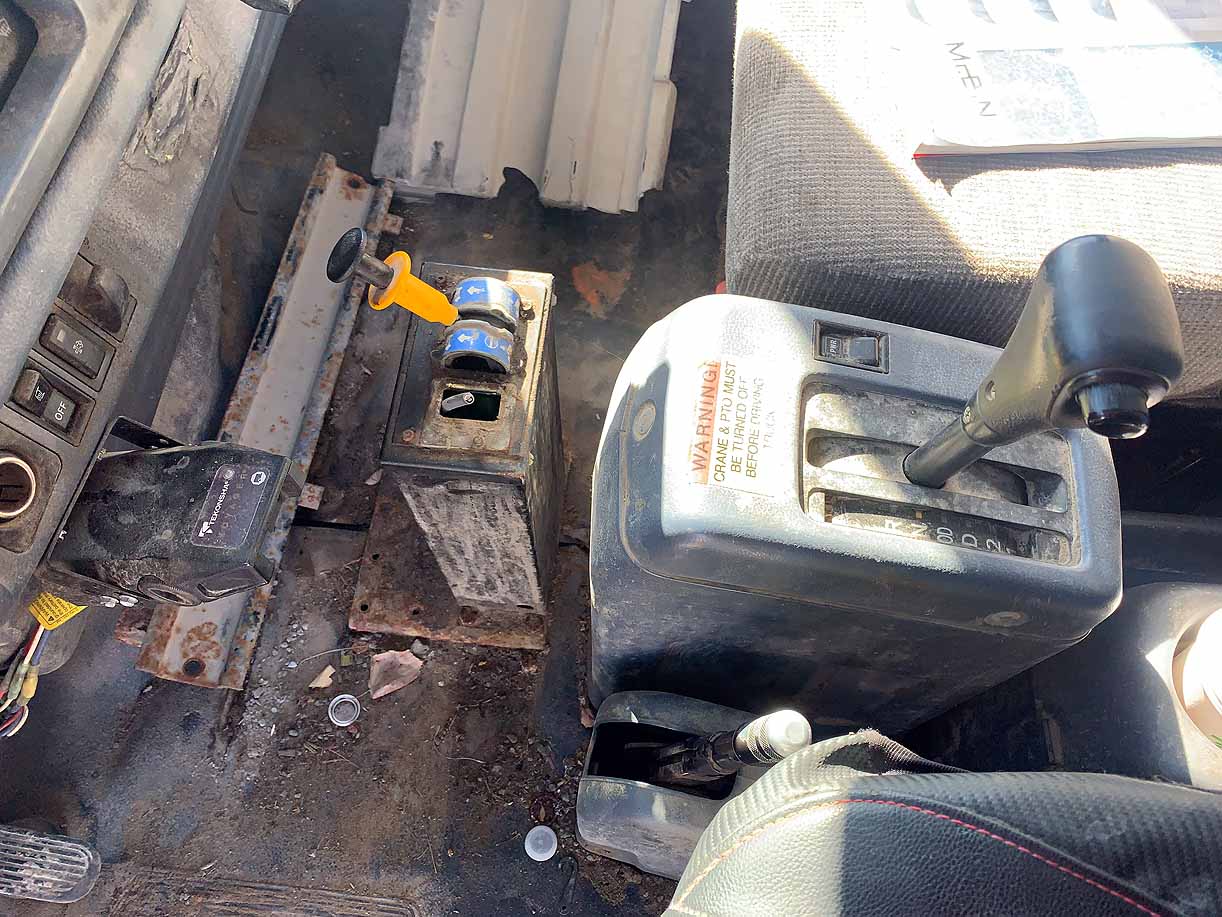 . Hino 338, 2008, 7.6L, AutoT-HydrB, Dump w/ Storage Unit, N#0856 - Image 15