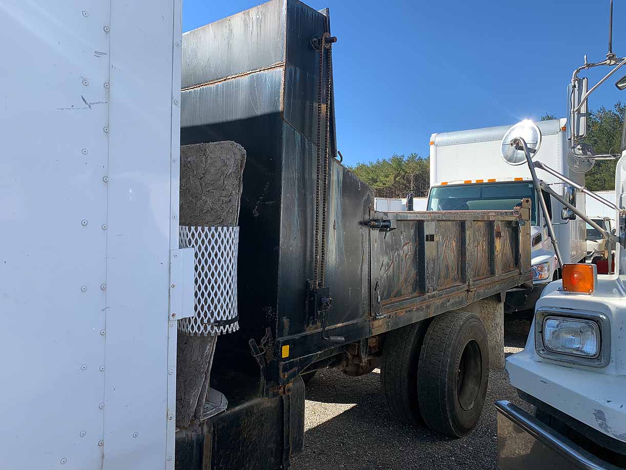 . Hino 338, 2008, 7.6L, AutoT-HydrB, Dump w/ Storage Unit, N#0856 - Image 4