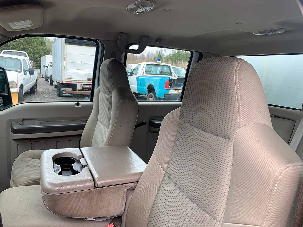 . Ford F450, 2008, 6.4L diesel, AT-HB, 4WD, CrewCab, Utility Box, N#7217 - Image 8