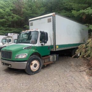 . Freightliner M2, 2012, Cummins 6.7L, AT-HB, 26ft Box, 90in +Side D, green, r, N12#3577