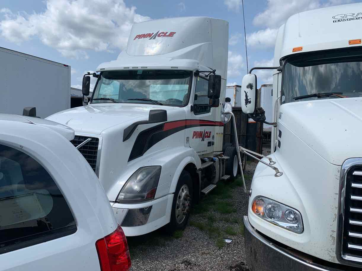 . Volvo VNL, 2013, 12.8L D13, AT-AB, 6x4 Tandem Daycab Tractor, r, NE3e#5787 - Image 18