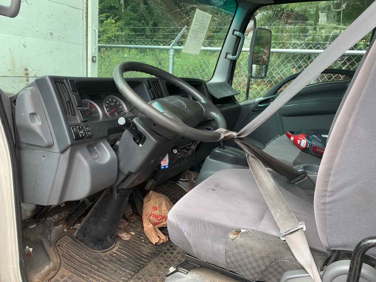 . Isuzu NRR, 2015, 5.2L, AutoT-HydrB, 18ft Box, 84in Door, NE1w#1499 - Image 6