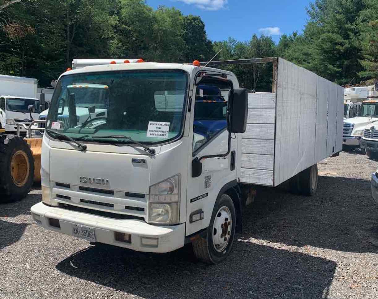 . Isuzu NRR, 2010, 5.2L, AutoT-HydrB, 20ft Flatbed with Sides, NW12#1452