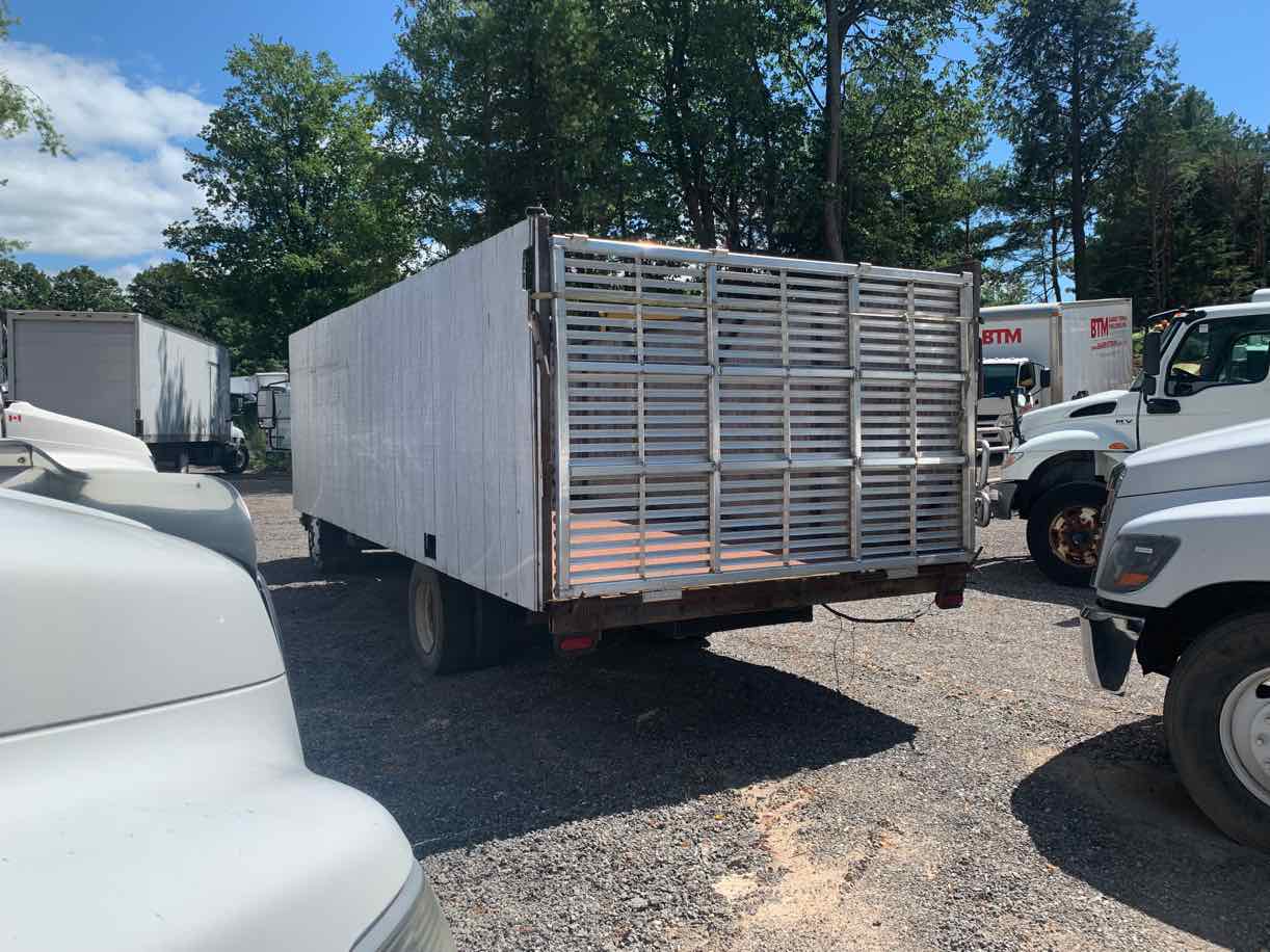 . Isuzu NRR, 2010, 5.2L, AutoT-HydrB, 20ft Flatbed with Sides, NW12#1452 - Image 5