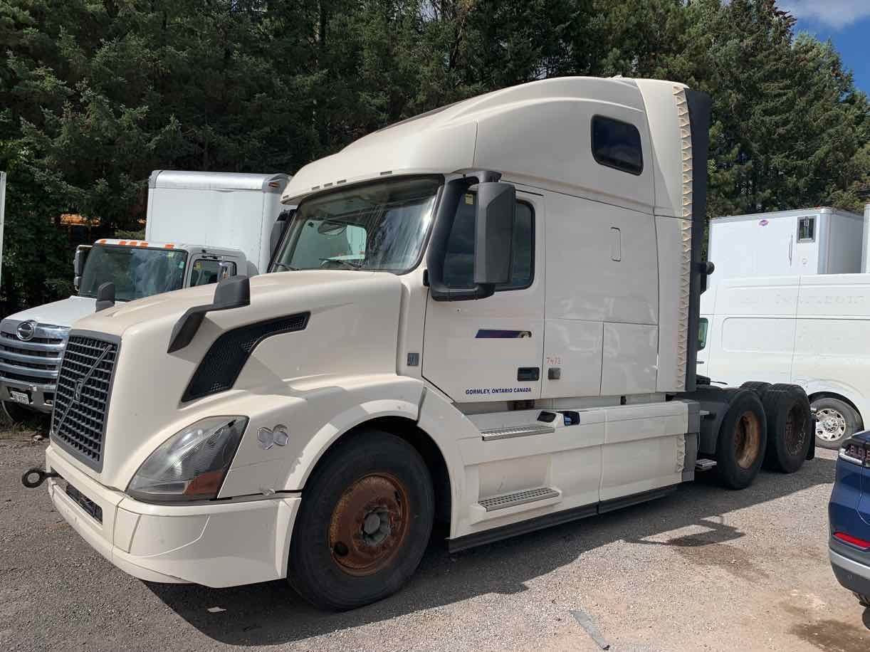 . Volvo VNL, 2016, 12.8L D13, AT-AB, 6x4 Sleeper Tractor, NE2w#7473