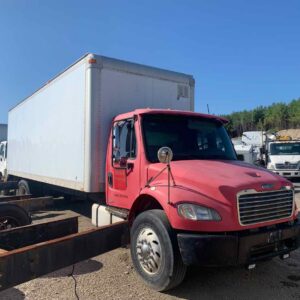 . Freightliner M2, 2007, CAT 7.2L, ManT-AirB, red, 28ft Box, 91in Door, NE7c#3918