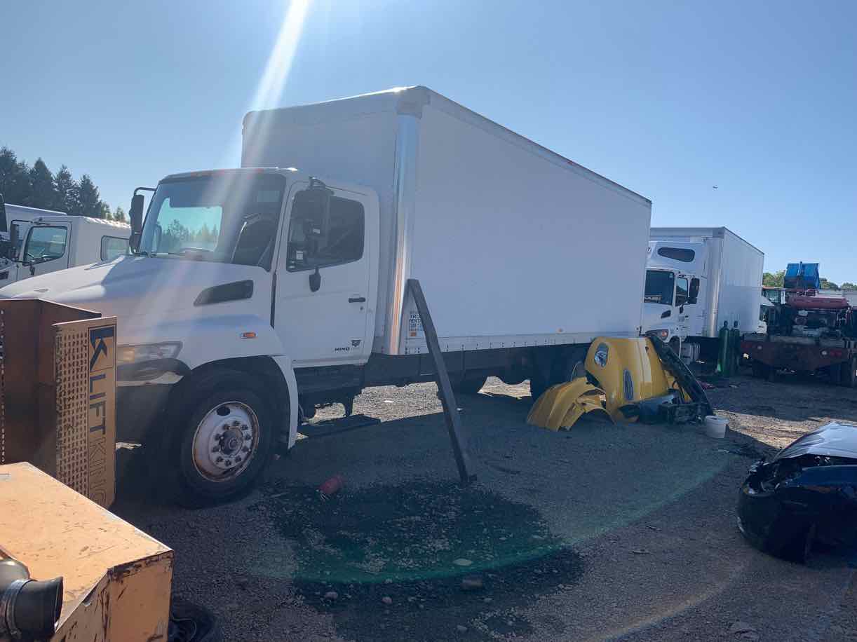 . Hino 268, 2009, 7.6L, AutoT-HydrB, 24ft Box, 90in Door, TGate, NE6c#1441 - Image 2