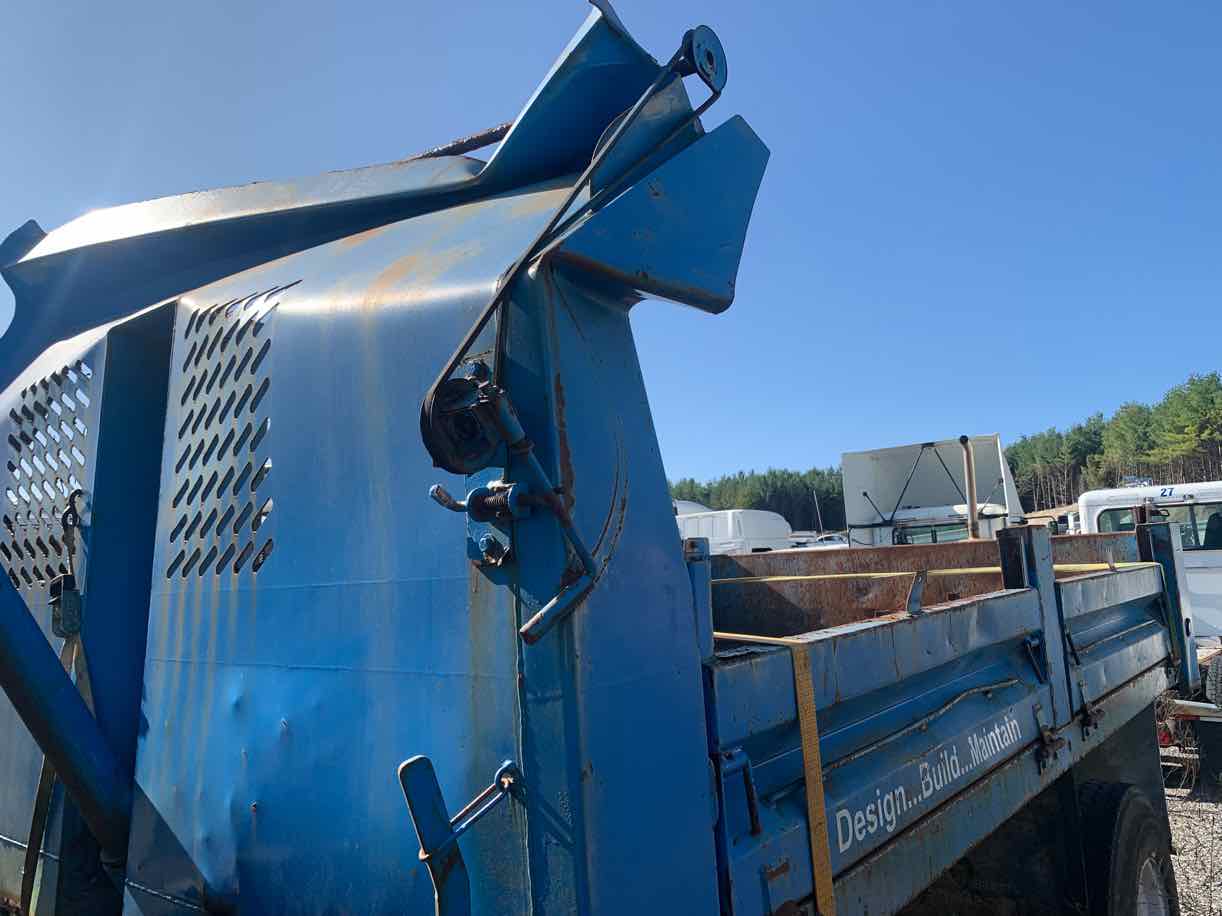 . Freightliner M2, 2009, Mercedes 7.2L, AutoT, *Dump Front is Damaged, NE8c#6729 - Image 4